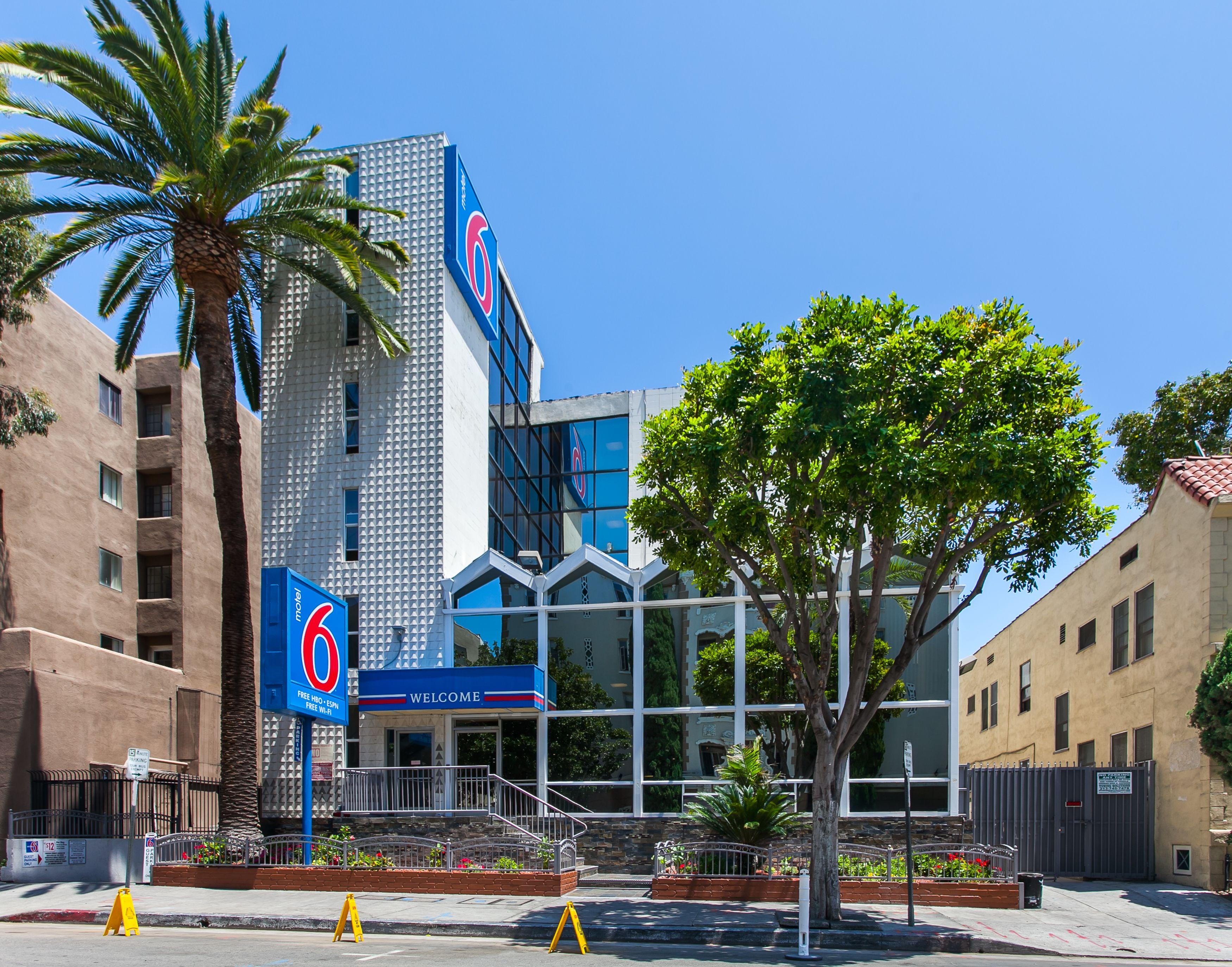 Motel 6 Hollywood — Photos 1